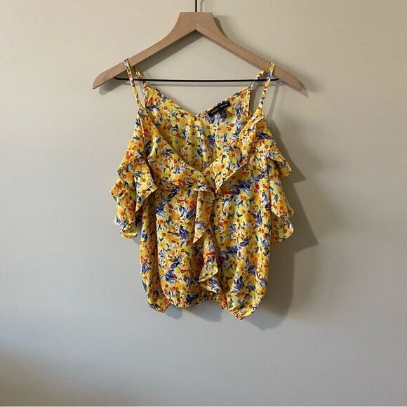 Moa Moa floral cold shoulder top - Picture 1 of 8